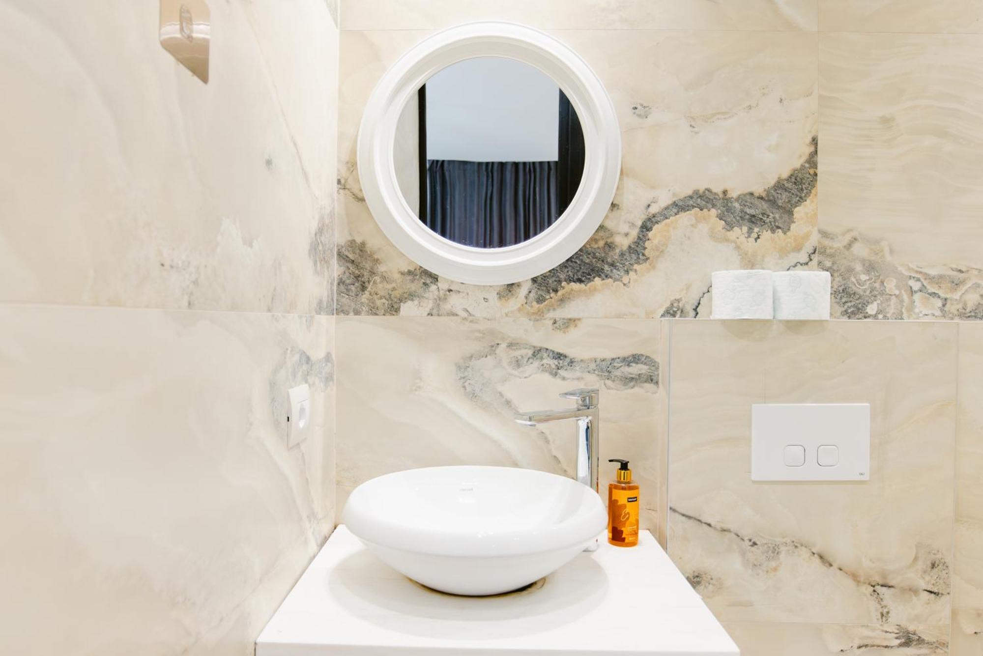 Durres Str Modern Apartments - The Nest Tiranë Ngoại thất bức ảnh