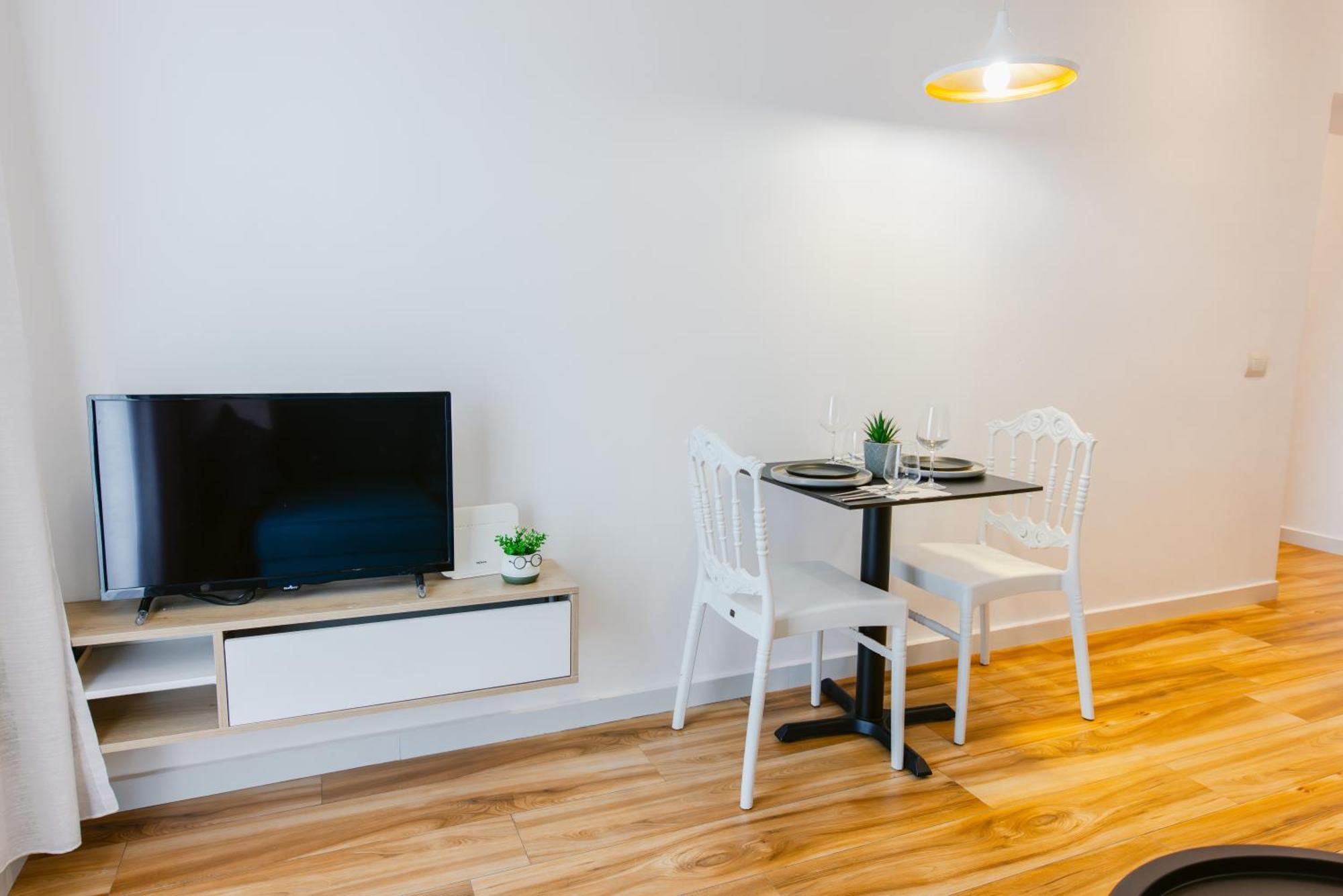 Durres Str Modern Apartments - The Nest Tiranë Ngoại thất bức ảnh